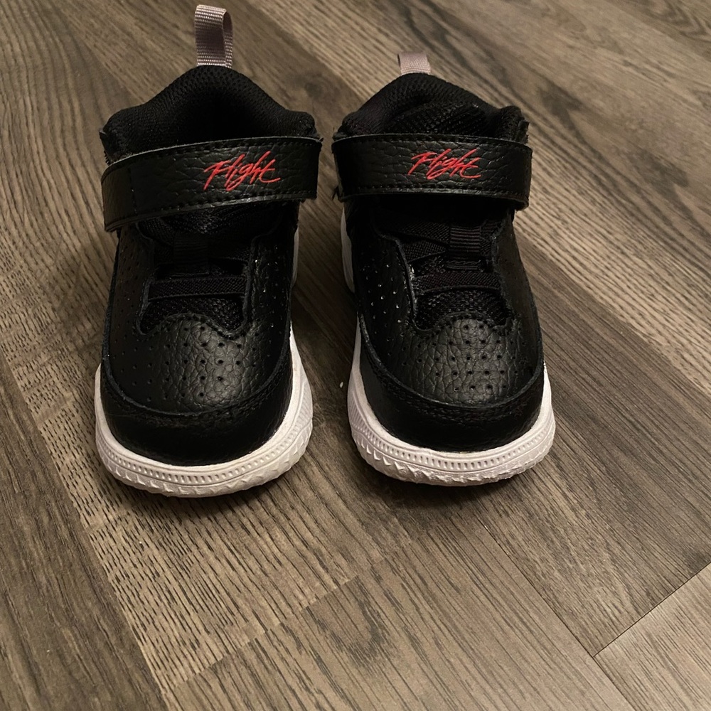 Size 5 toddler shoes